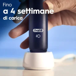 Spazzolino elettrico Oral-B iO2 Duo con 2 spazzolini e custodia