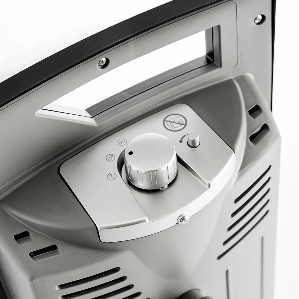 Termoventilatore Argo Ambient con fibra di carbonio e oscillazione 70°